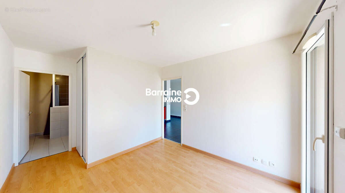 Exclusivite a vendre brest saint marc appartement t2 44 m² avec jardin - residence recente parking securise terrasse de 12 m² ja - photo 7