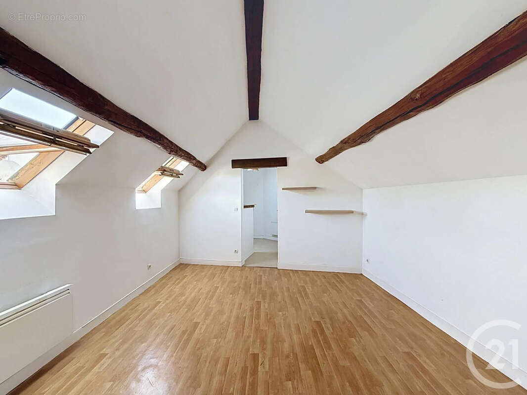 Appartement à FONTAINEBLEAU