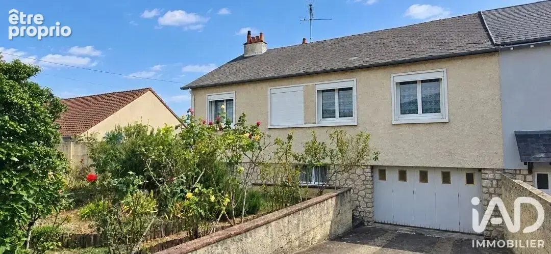 Photo 1 - Maison à SAINT-JEAN-DE-LA-RUELLE