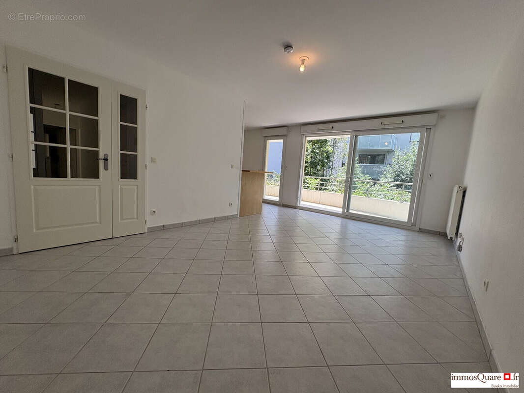 Appartement à FERNEY-VOLTAIRE