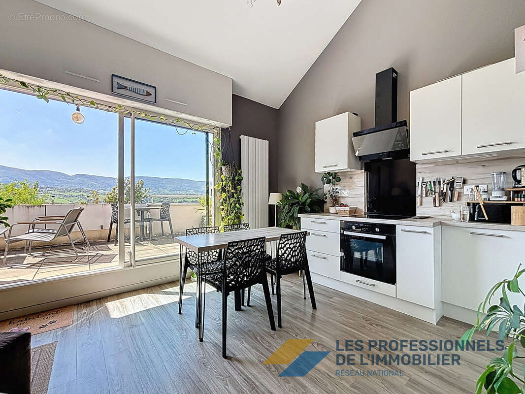 Appartement à JACOB-BELLECOMBETTE