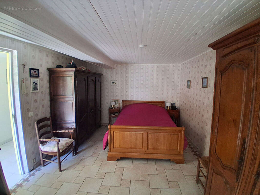 Maison à CHATILLON-LES-SONS