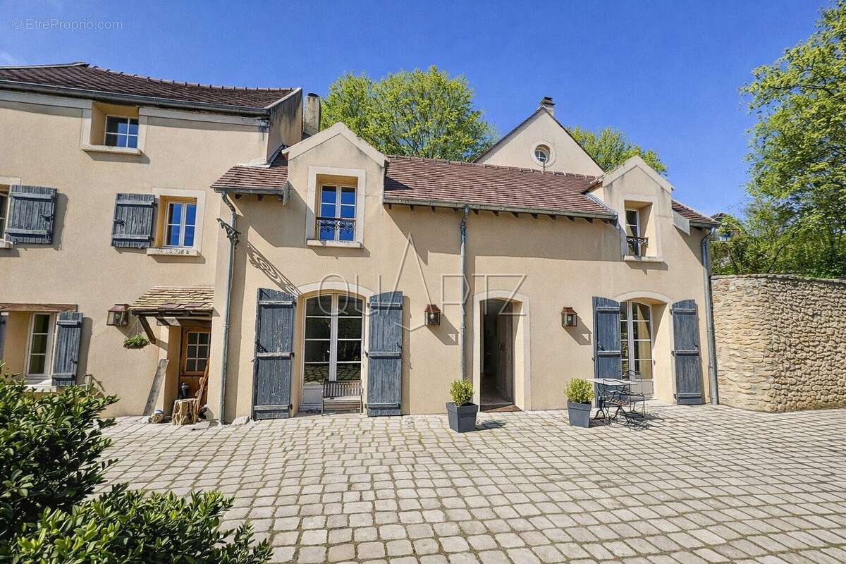 Maison à FREMAINVILLE