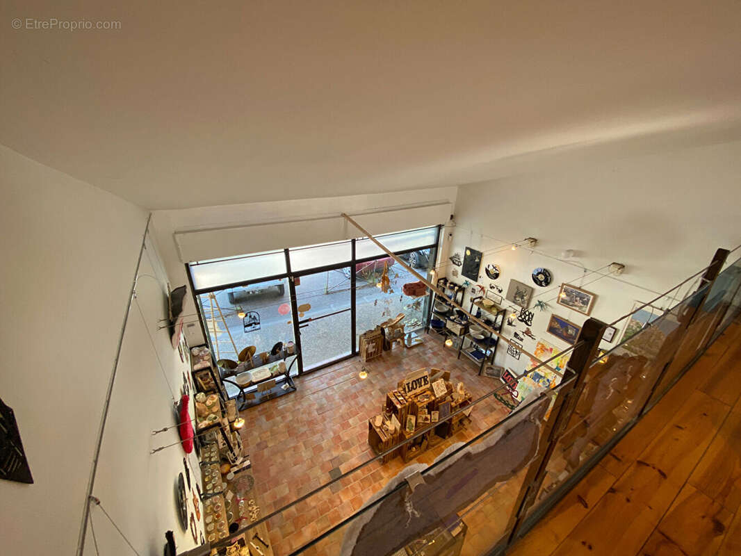 Autre à L&#039;ISLE-SUR-LA-SORGUE