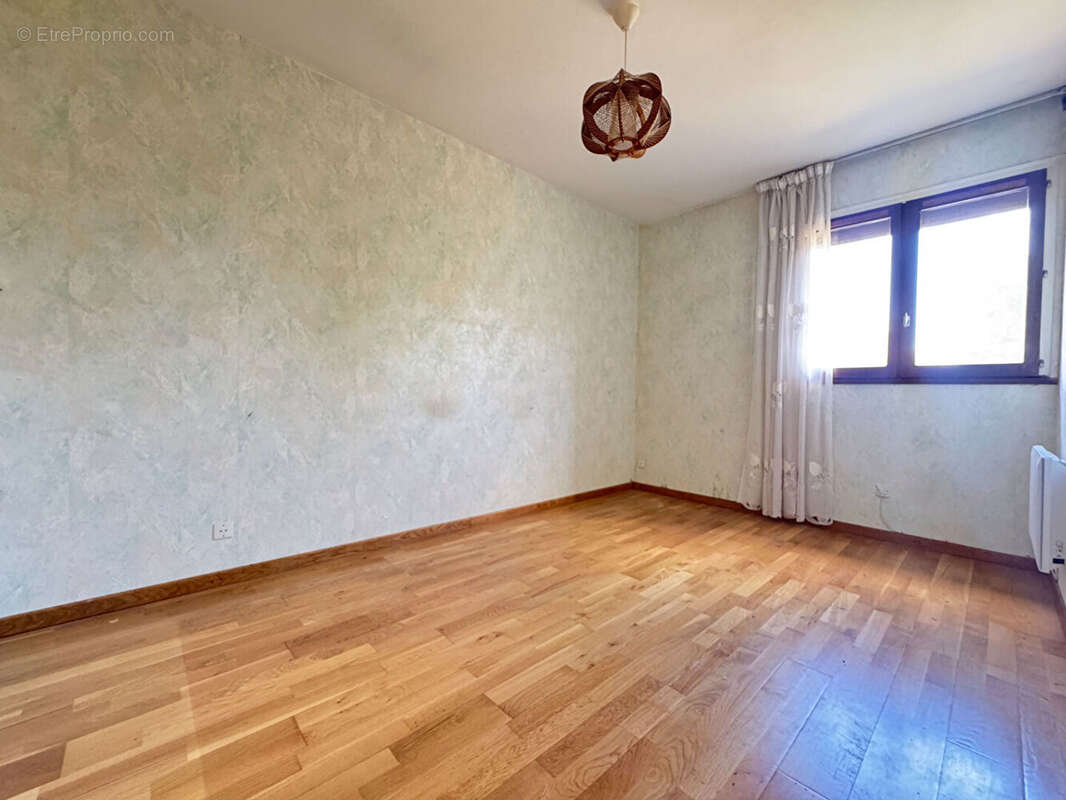 Maison t5 - lonvic parc colombiere - 109.88m² - photo 9