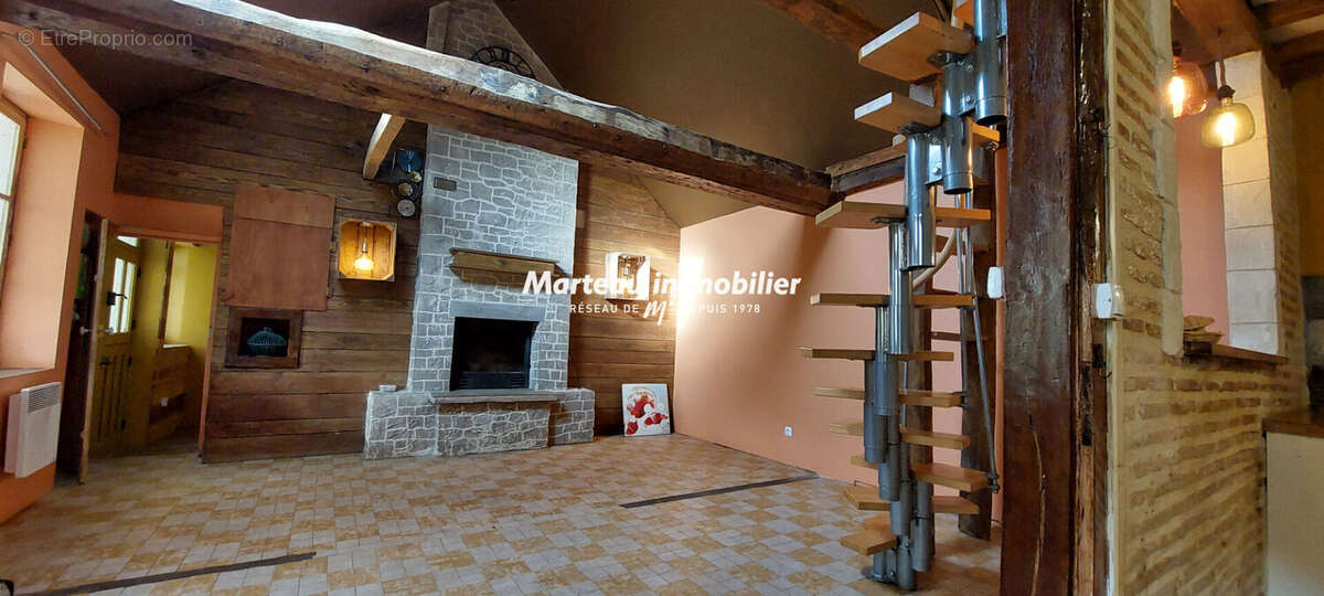 Maison à BONNETABLE