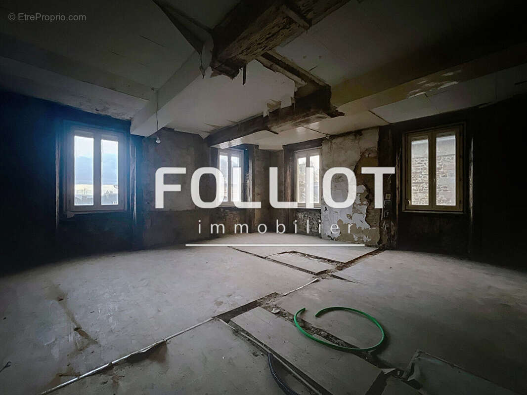 Appartement à FOUGERES