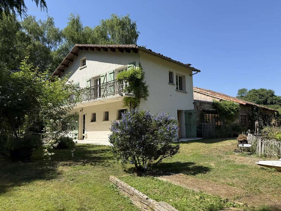 Maison à ALLOUE
