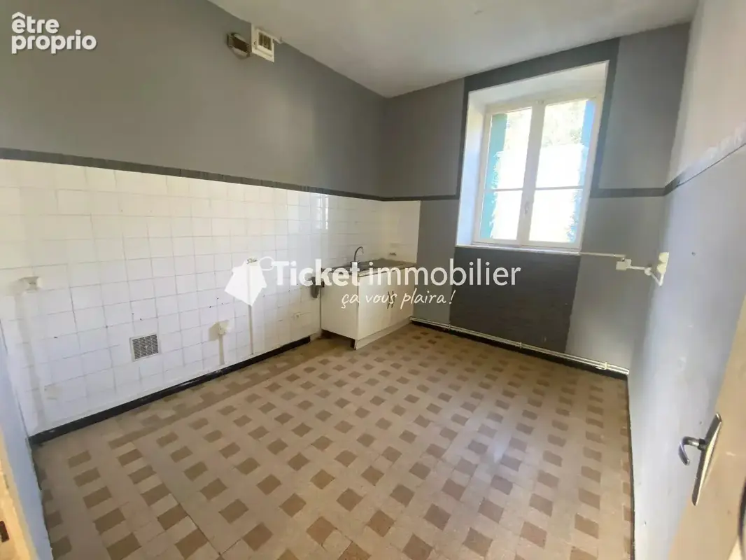 Appartement t3 67m2 pompignan rez-de-chaussée, accès indépendant, 3 m sous plafond, sans charges de copropriété, toiture neuve e - photo 5