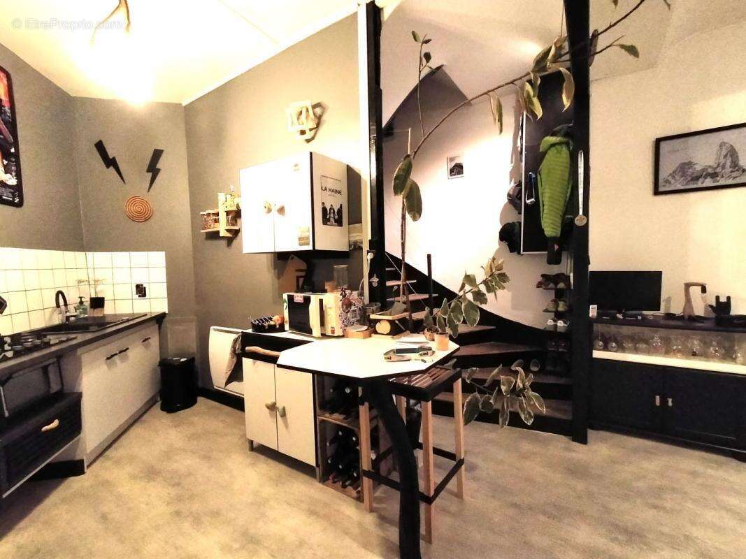 Maison à VILLAINES-LA-JUHEL