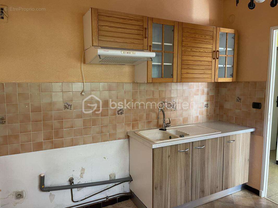 Maison composé de 2 logements Type T3 (Quartier Mont D'Or) - photo 9