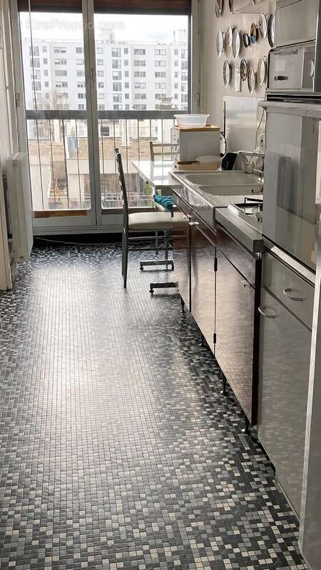 Appartement à PARIS-20E