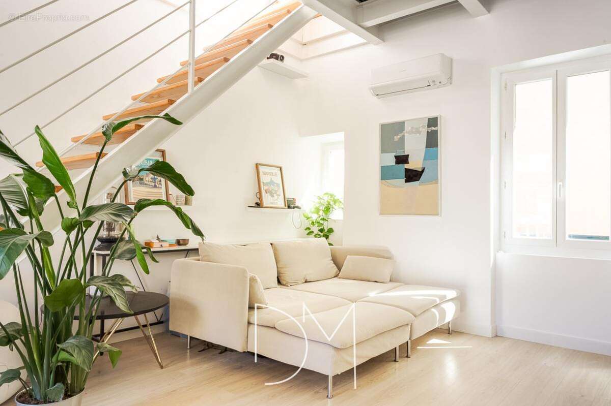 Appartement à MARSEILLE-8E