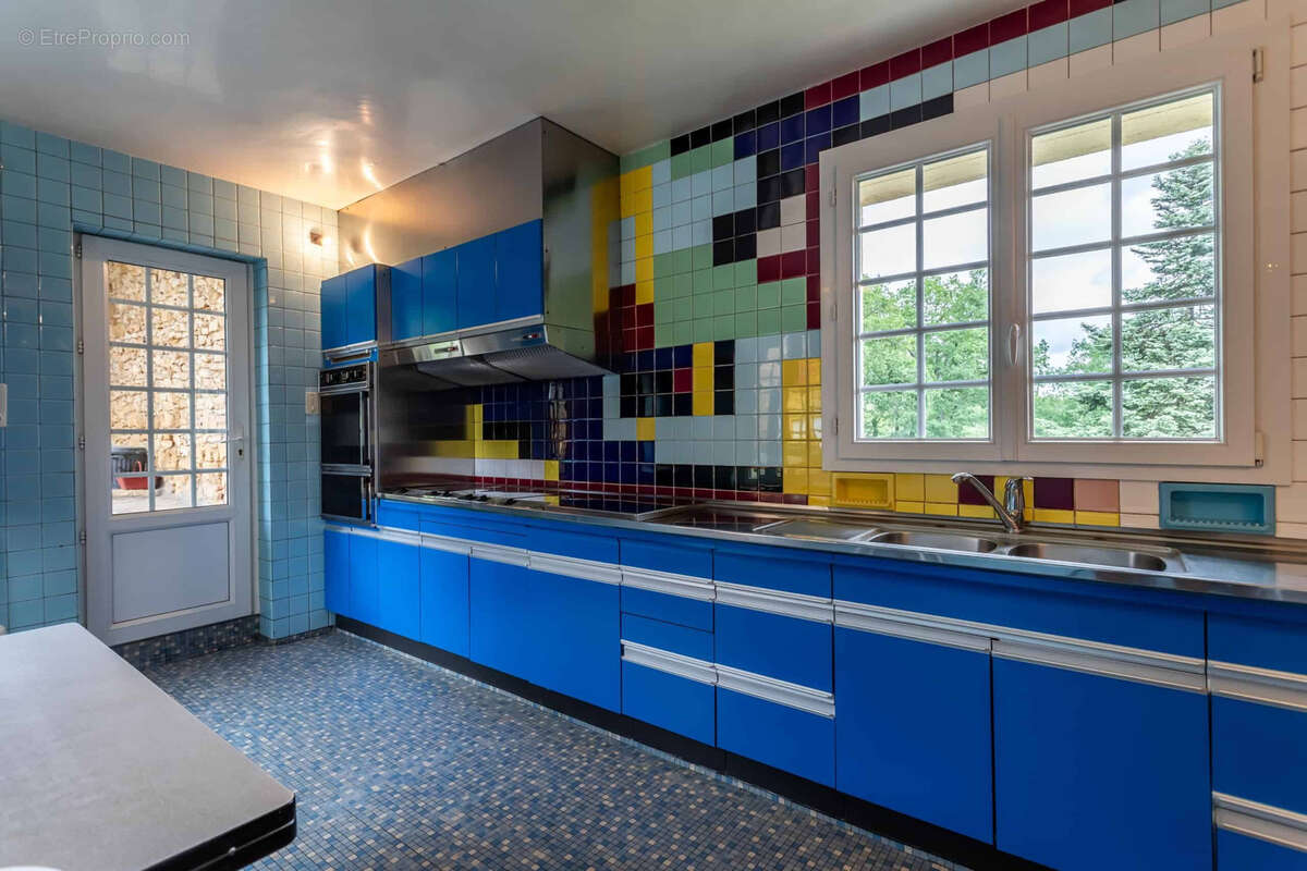 Chateau estate - photo 20