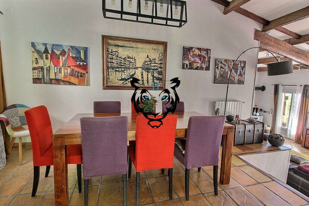 Maison à FIGANIERES