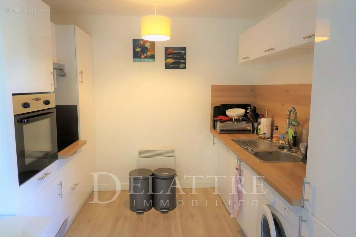 Appartement à ROQUEFORT-LES-PINS