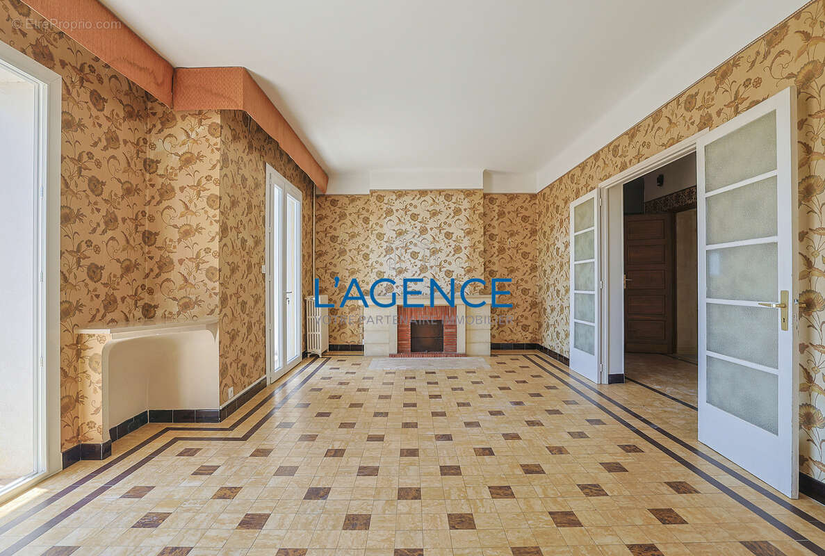 Appartement à HYERES
