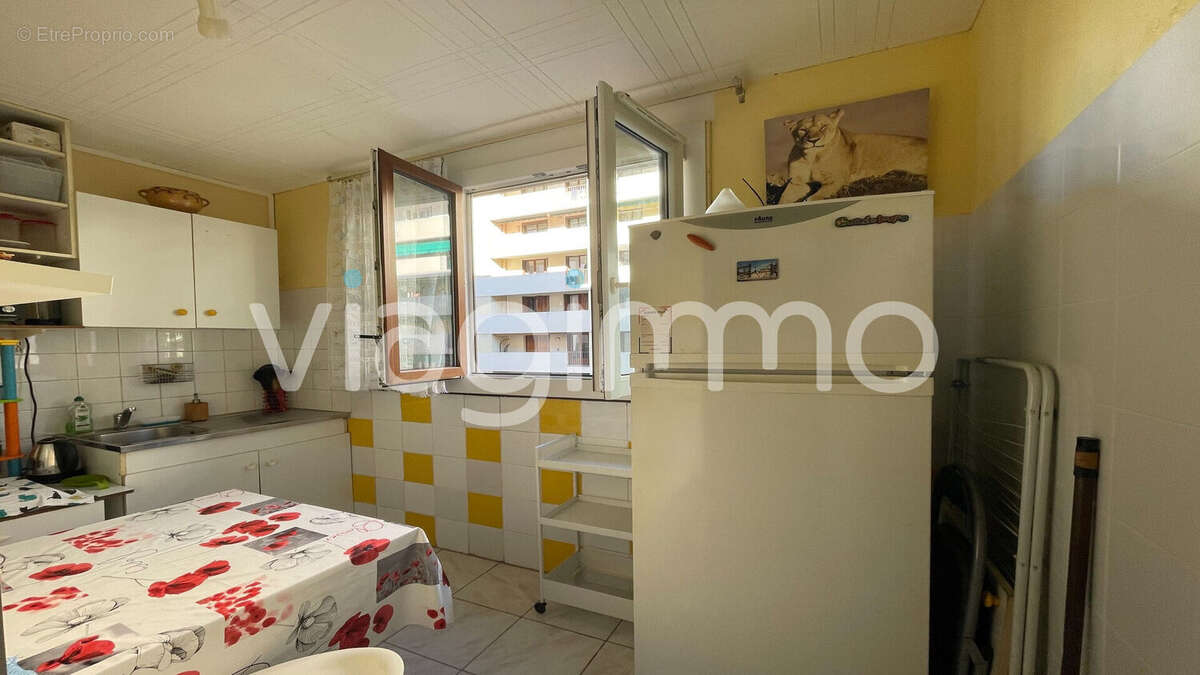 Appartement à MARSEILLE-4E