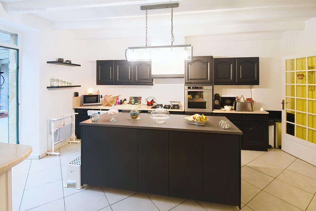 Belle maison de caractère à Lexy, 208m2 + véranda 55m2 + grenier aménageable de 75m2 , terrain plus de 6 ares, garage - photo 9
