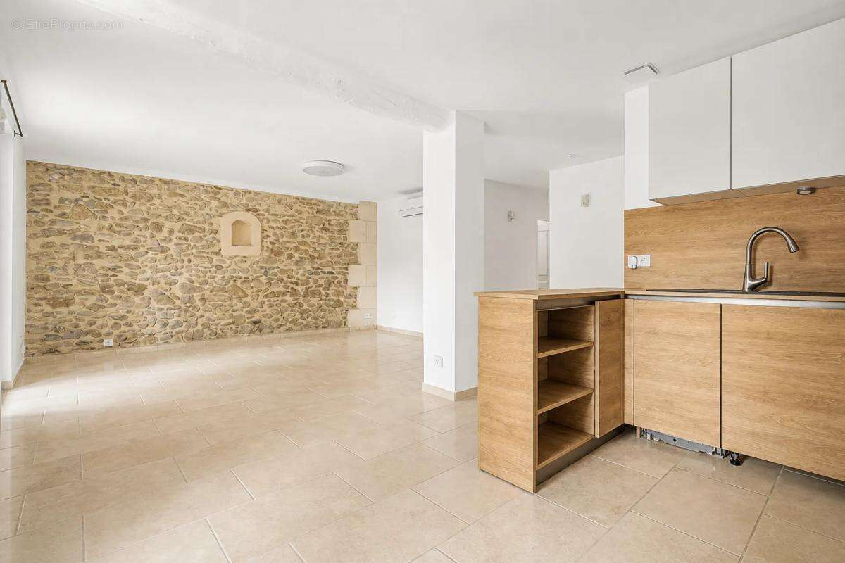 Appartement de 3 pièces de 64,68 m² à Eyguières - photo 4