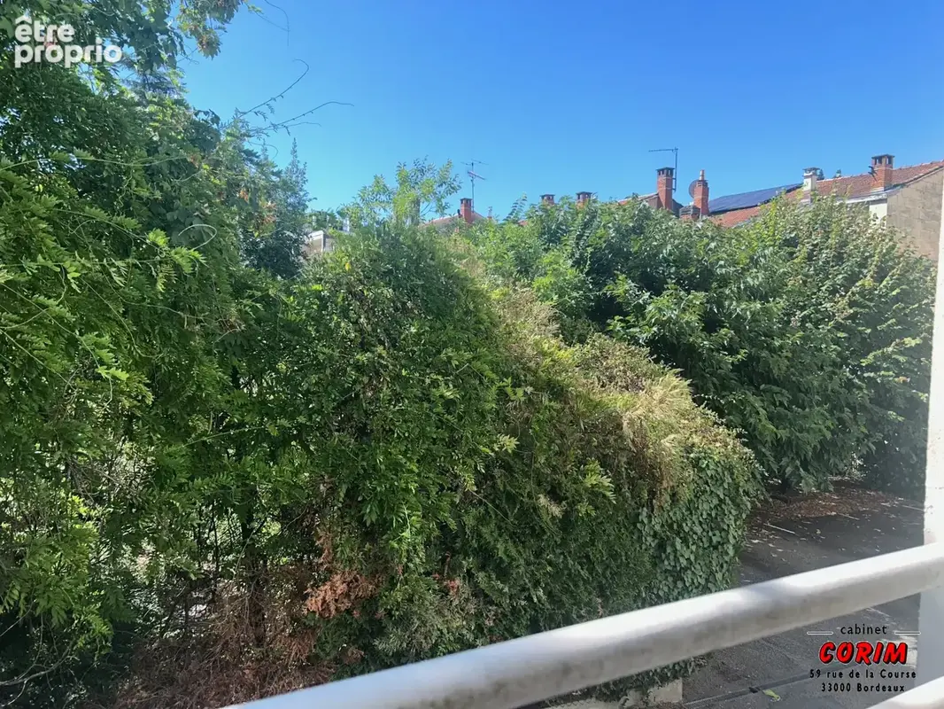 Appartement 3 pièces 84 m² à vendre à Bordeaux (33300) - photo 2