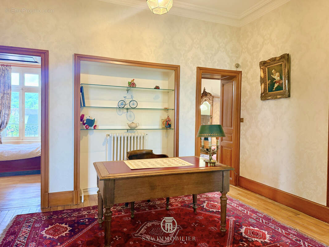 Maison à SAINT-AMAND-MONTROND