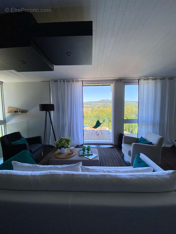 Maison à MARCILLY-D&#039;AZERGUES