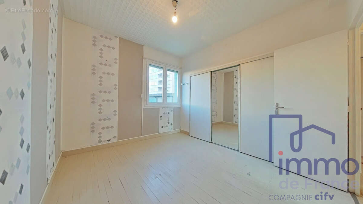 Appartement à SAINT-ETIENNE