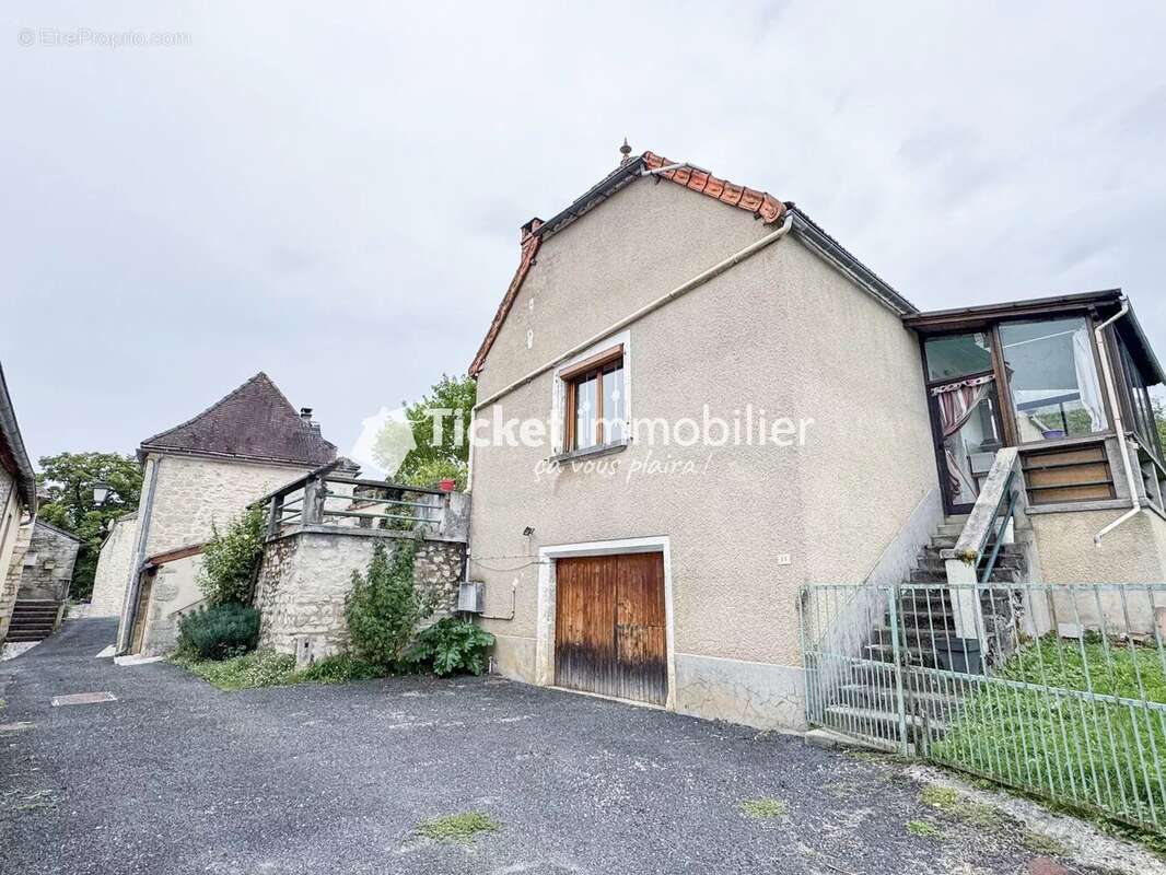 Maison à CANIAC-DU-CAUSSE