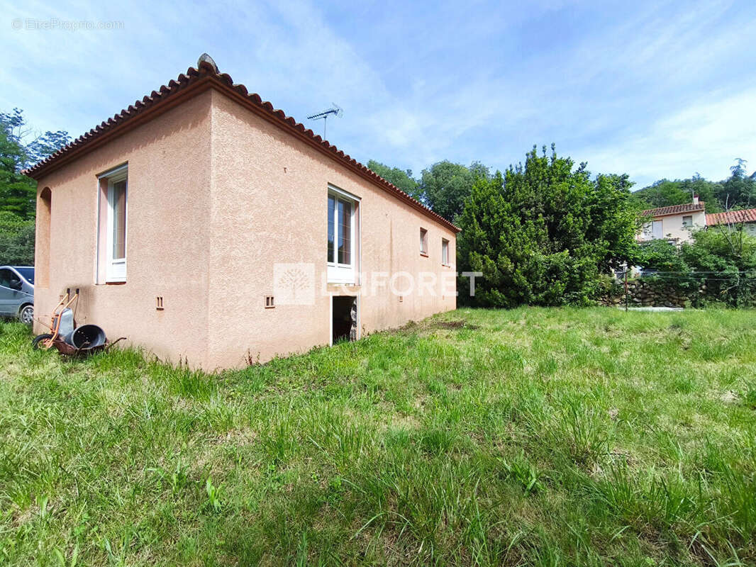 Maison à REYNES