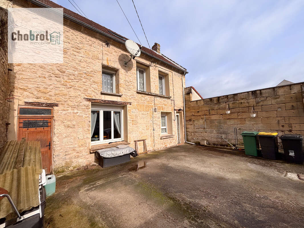 Maison à MONTATAIRE