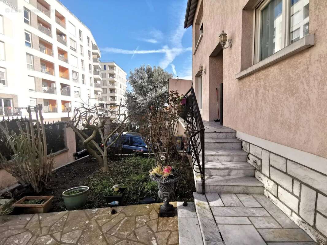 Maison à VITRY-SUR-SEINE