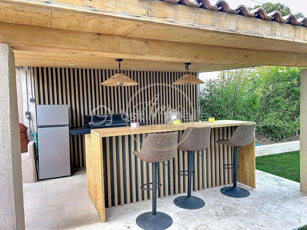  Maison de charme familiale rénovée avec piscine et cuisine d'été – Toulon Quatre Chemins  - photo 5