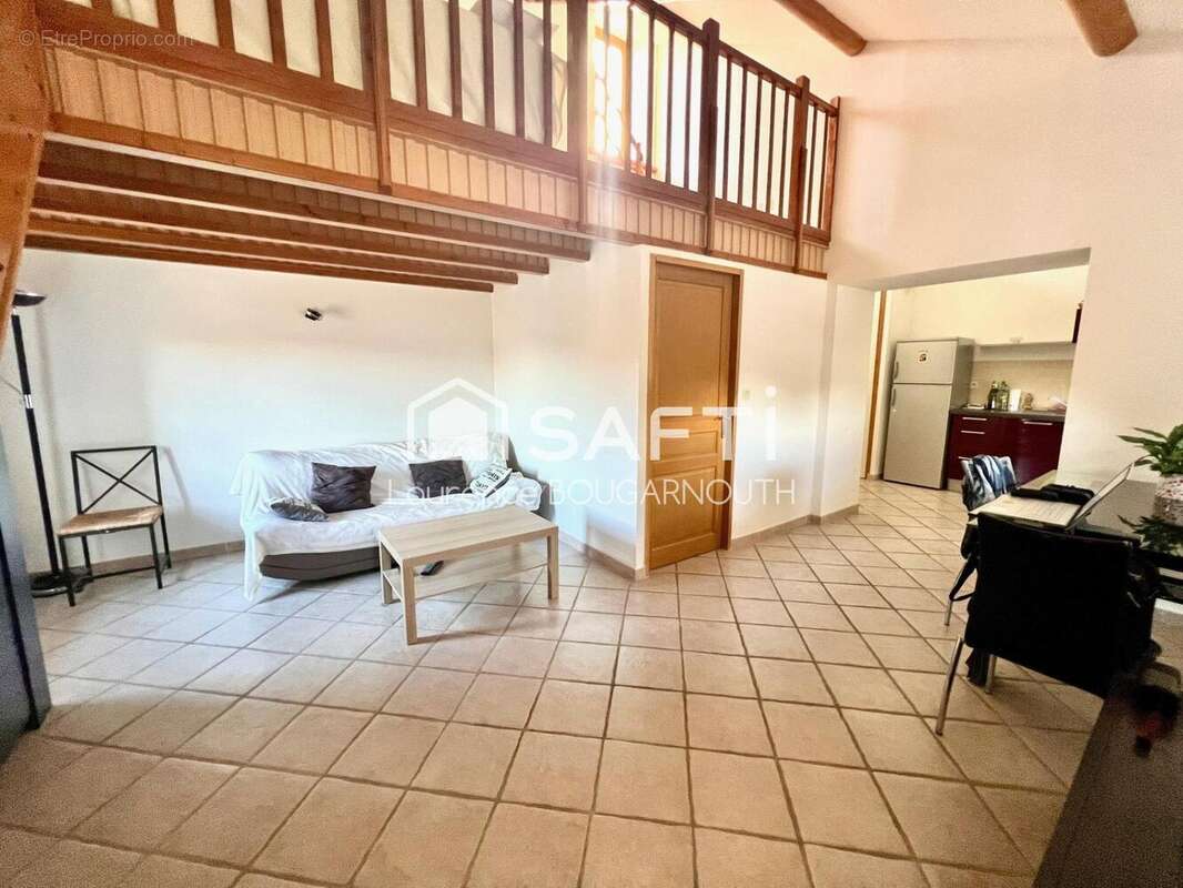 Appartement 40 m² à Roquemaure  - photo 3