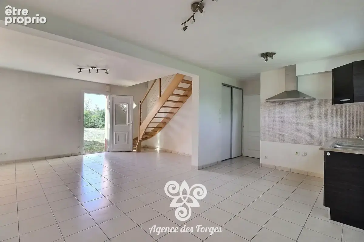 Maison - 3 chambres - 91m² - Oree D'anjou (Landemont) - photo 3