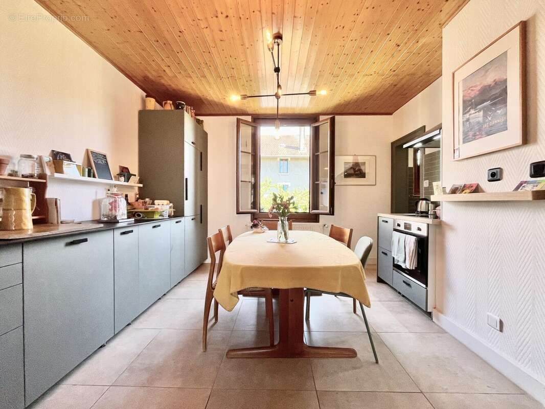 Appartement à MEYTHET