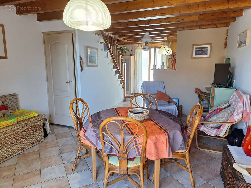 Maison de village avec garage et terrasse - photo 2