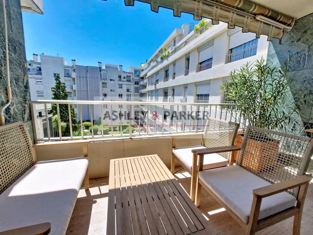 Appartement à NICE