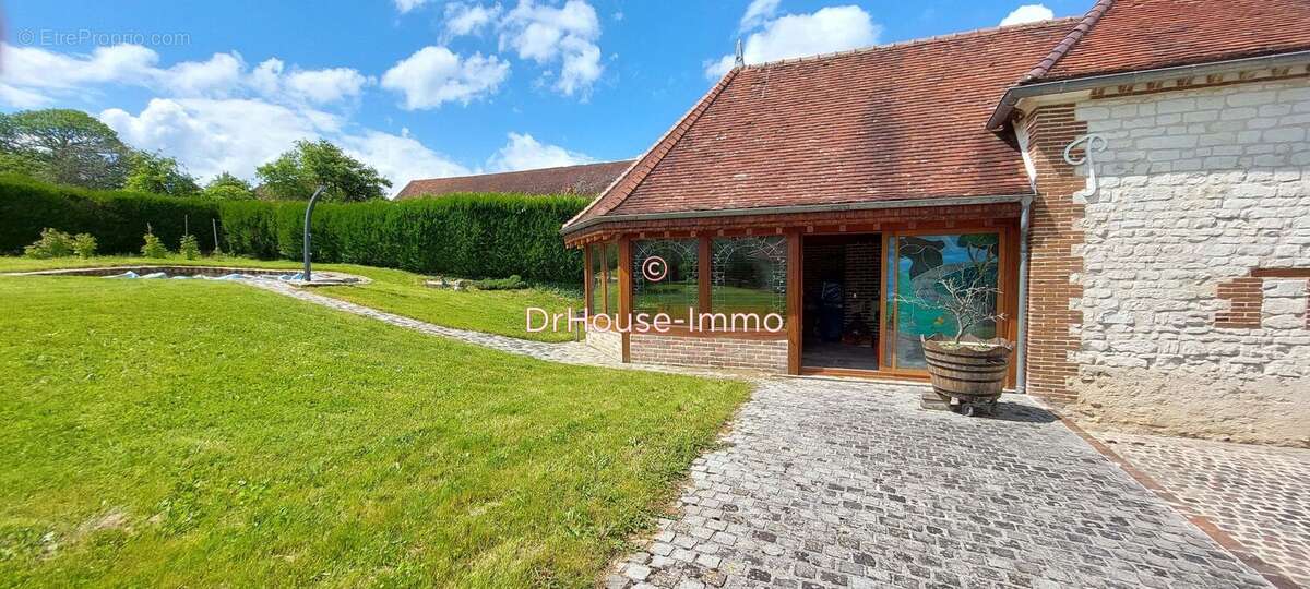 Maison à EAUX-PUISEAUX