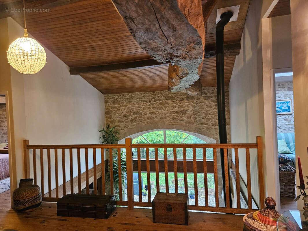 Maison à NEUFFONS