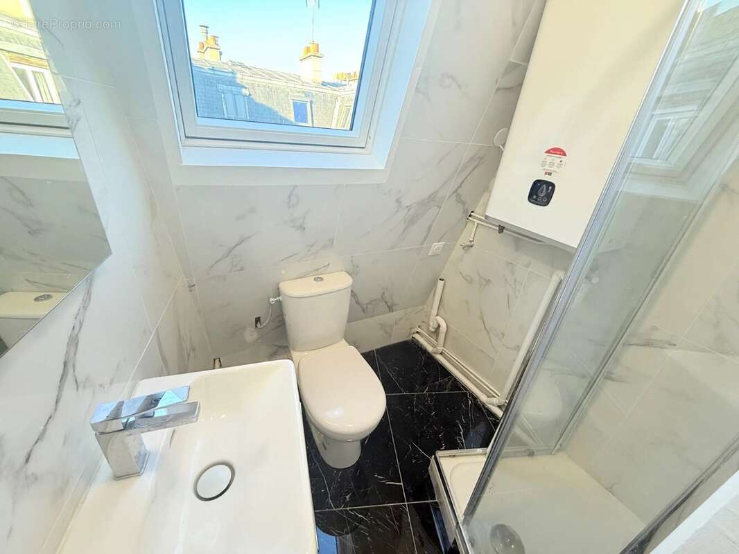 Appartement à PARIS-18E