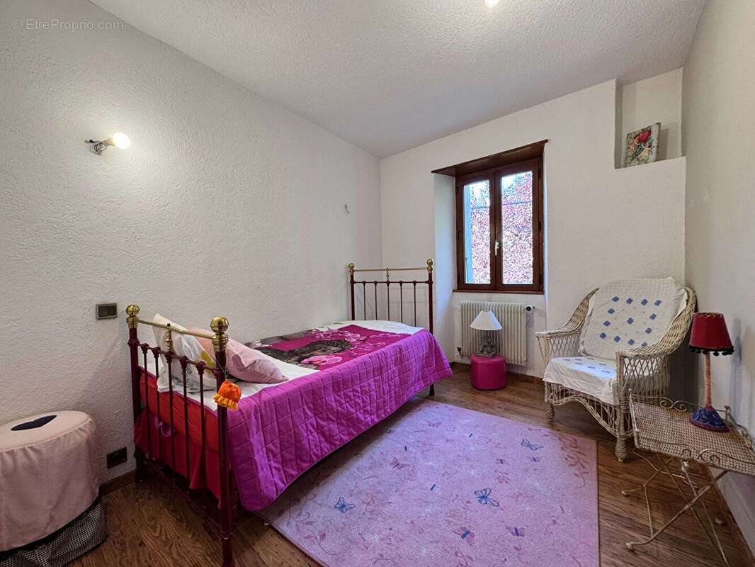 Maison à SAINT-JULIEN-EN-GENEVOIS