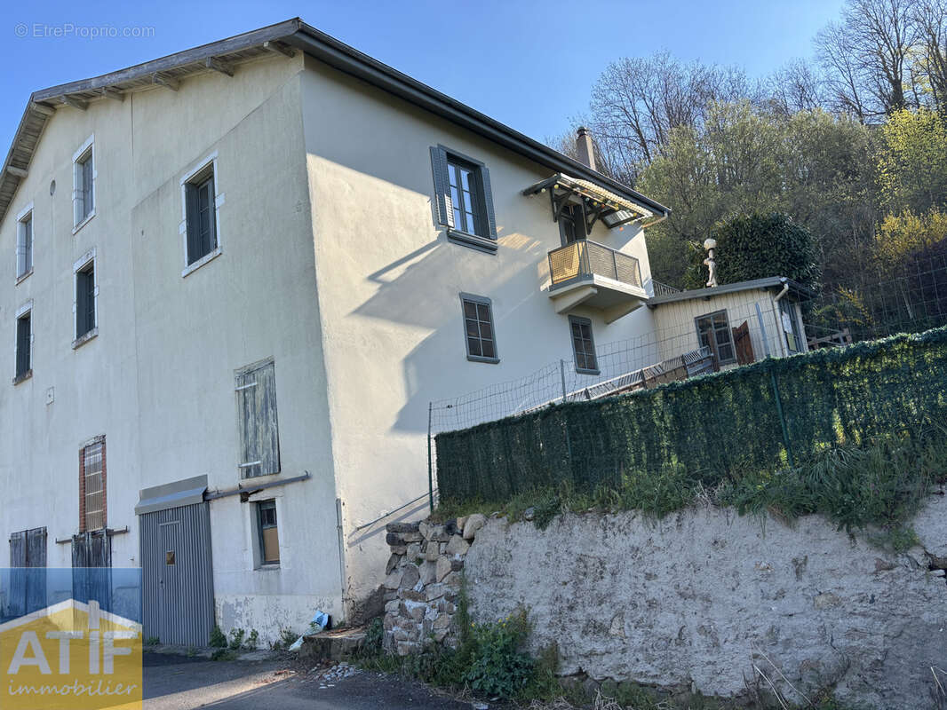 Maison à SAINT-JUST-EN-CHEVALET