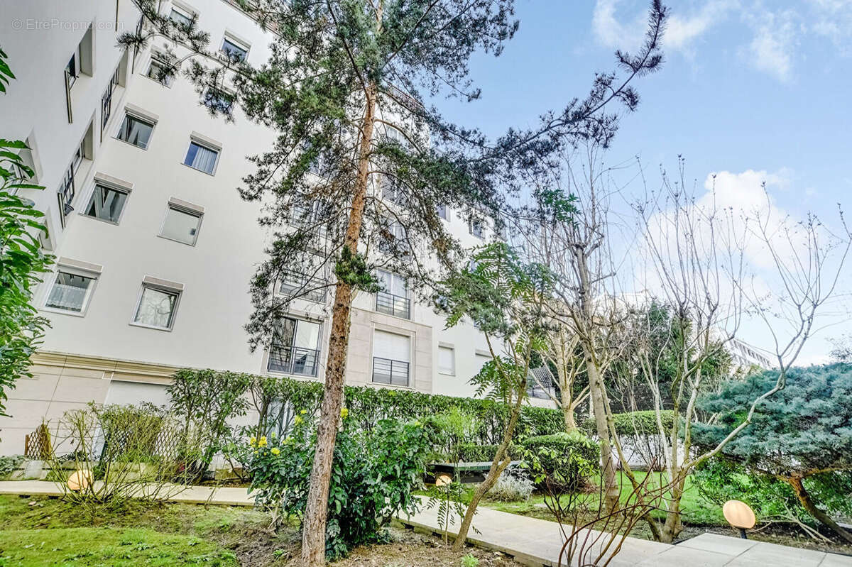 Appartement à PARIS-19E