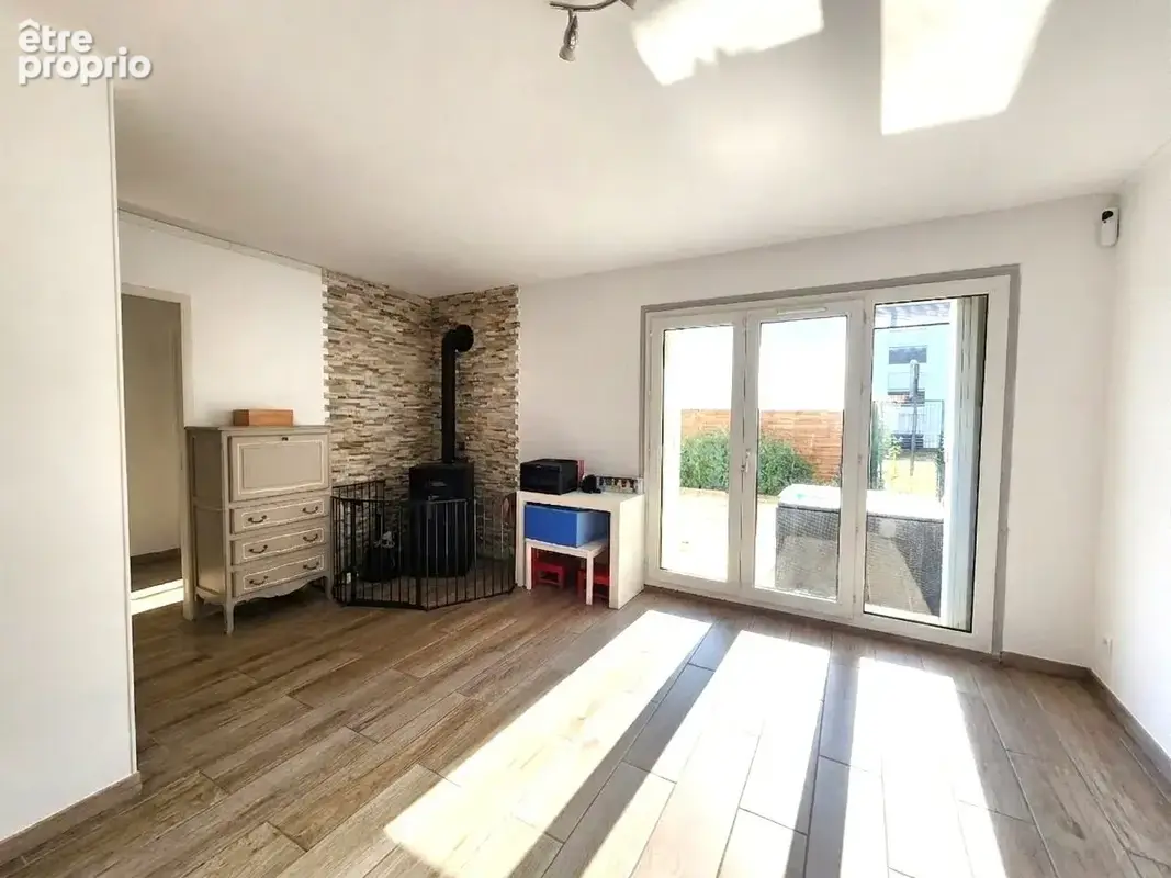 Maison 106 m² à Chateauneuf-Sur-Loire  - photo 4
