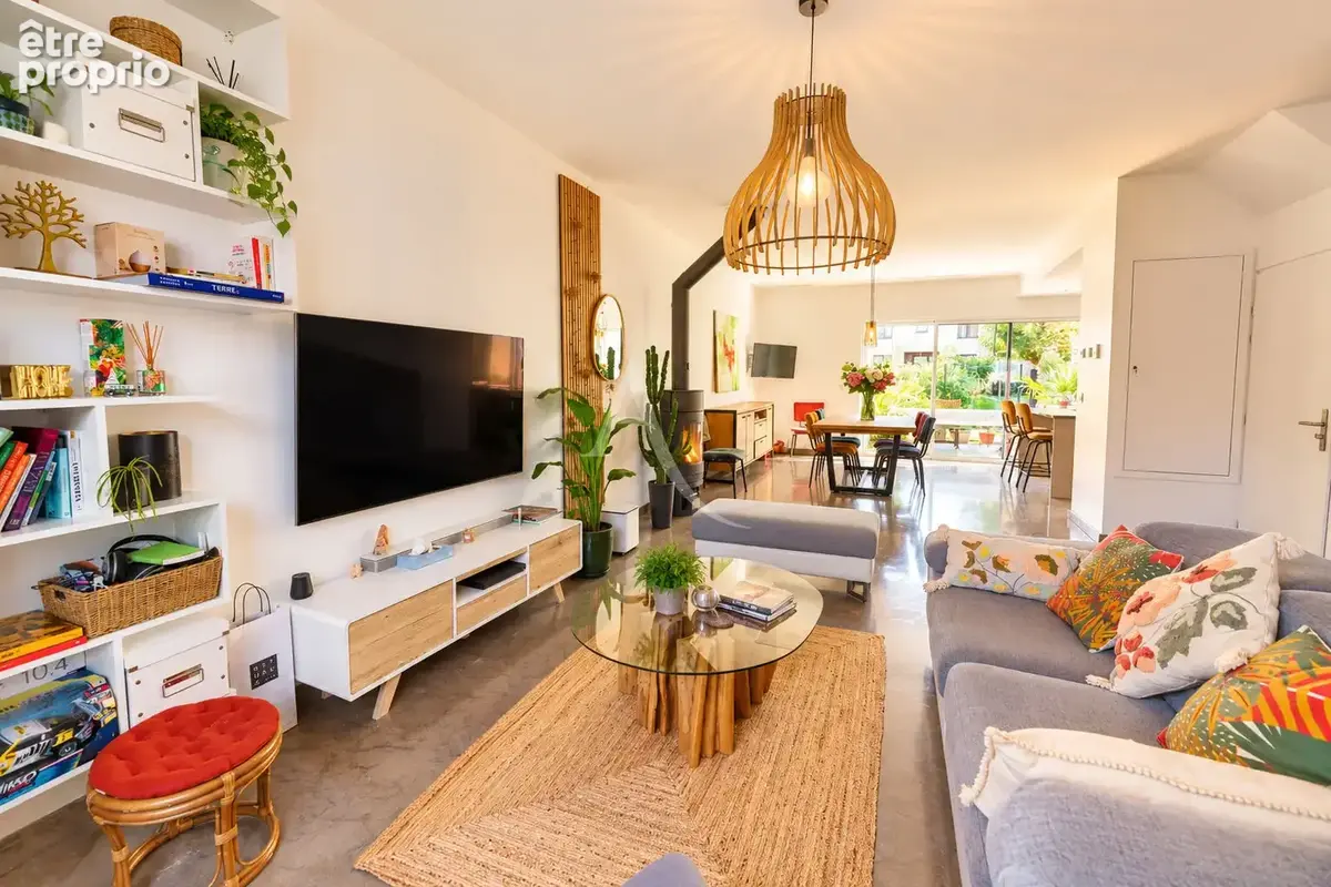 10 mns Gare Maison contemporaine 2022 - photo 5