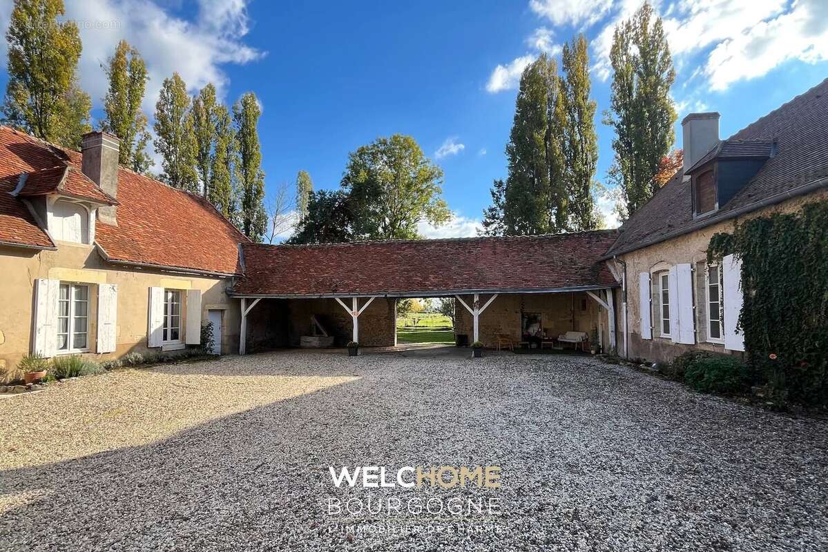 Maison à MARS-SUR-ALLIER