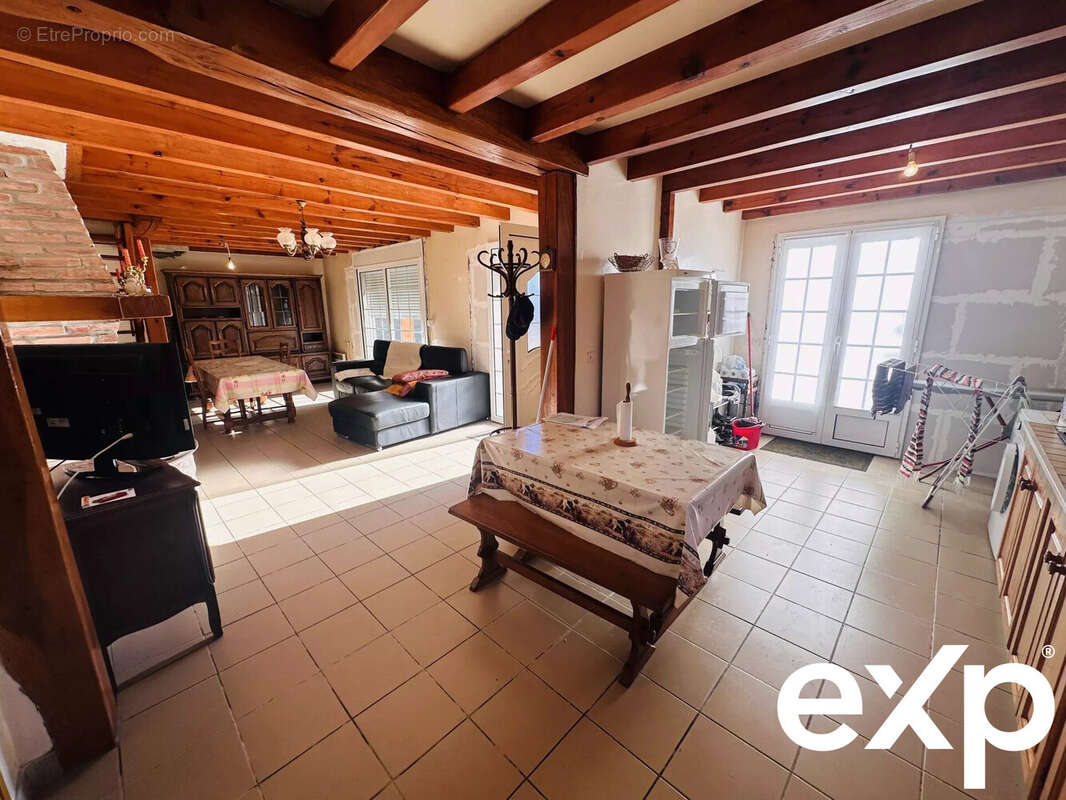 Maison à SAINT-GEOURS-DE-MAREMNE