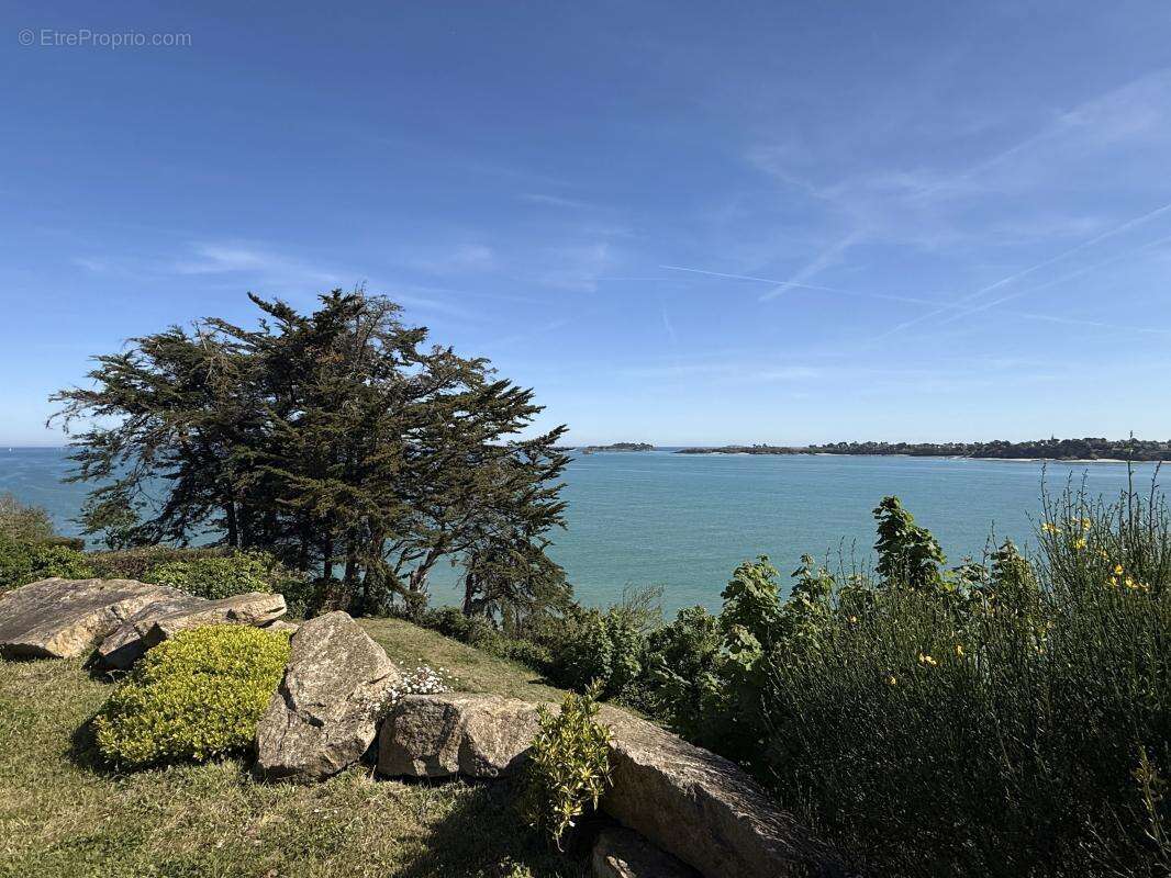 Maison 189 m² à Saint-Cast-Le-Guildo  - photo 4