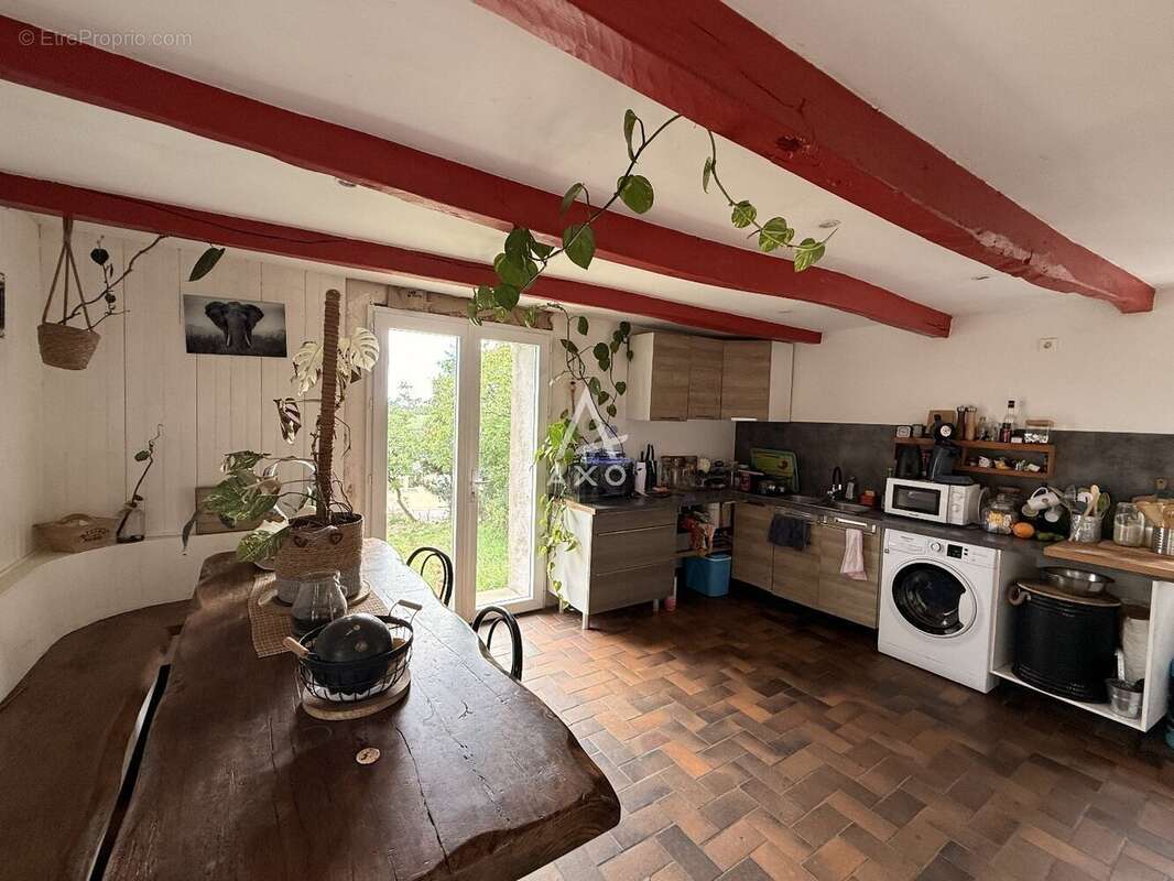 Maison à SAINT-THURIEN